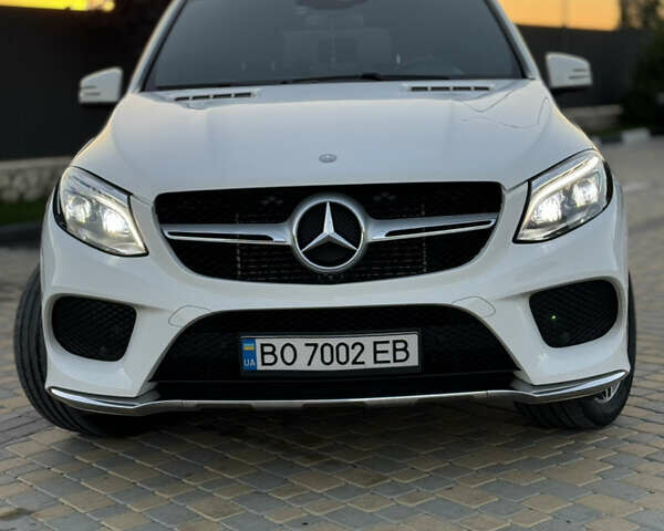 Белый Мерседес ГЛЕ-Класс, объемом двигателя 2.99 л и пробегом 152 тыс. км за 34950 $, фото 1 на Automoto.ua