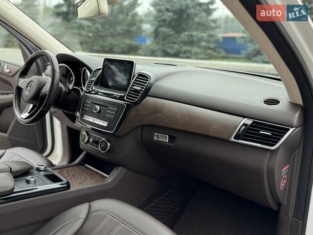 Белый Мерседес ГЛЕ-Класс, объемом двигателя 2.2 л и пробегом 88 тыс. км за 29900 $, фото 70 на Automoto.ua
