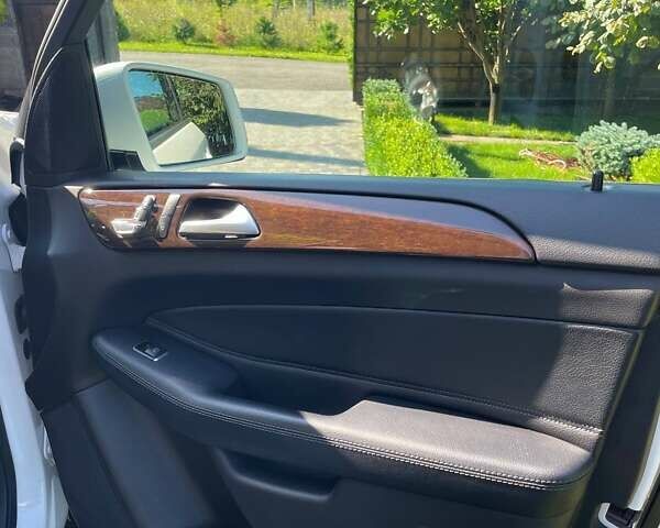 Белый Мерседес ГЛЕ-Класс, объемом двигателя 2.14 л и пробегом 260 тыс. км за 25950 $, фото 17 на Automoto.ua