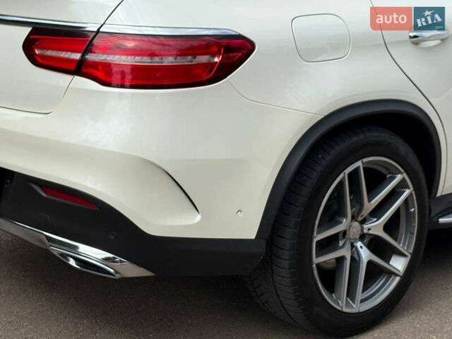 Белый Мерседес ГЛЕ-Класс, объемом двигателя 3 л и пробегом 175 тыс. км за 37800 $, фото 39 на Automoto.ua