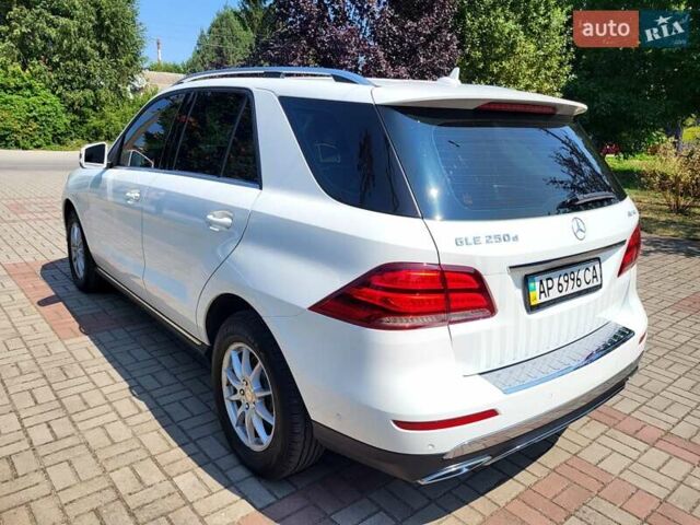 Белый Мерседес ГЛЕ-Класс, объемом двигателя 2.14 л и пробегом 103 тыс. км за 25100 $, фото 18 на Automoto.ua