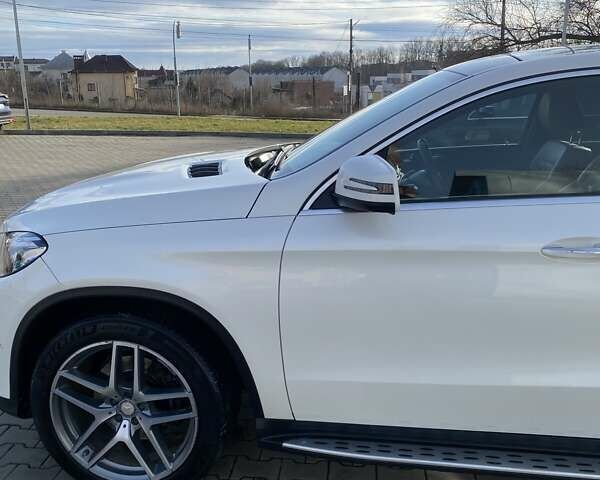 Белый Мерседес ГЛЕ-Класс, объемом двигателя 2.99 л и пробегом 180 тыс. км за 37800 $, фото 9 на Automoto.ua