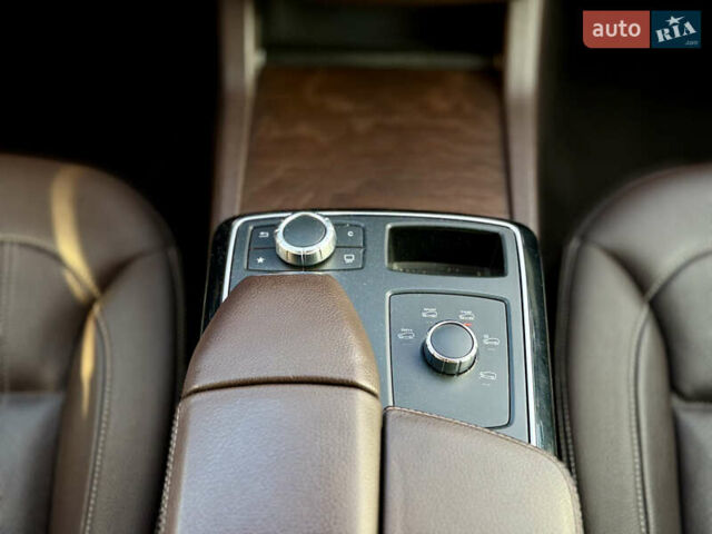 Мерседес ГЛЕ-Класс 2015 в Харькове на Automoto.ua Белый Мерседес ГЛЕ-Класс, объемом двигателя 2.14 л и пробегом 193 тыс. км за 26500 $, фото 25 на Automoto.ua