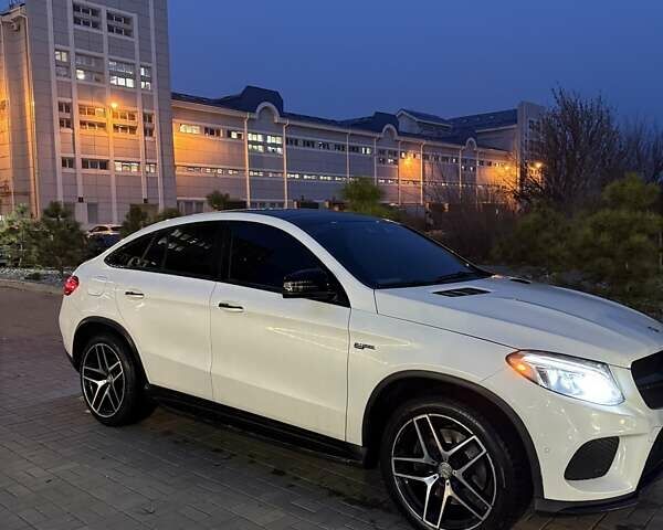 Белый Мерседес ГЛЕ-Класс, объемом двигателя 3 л и пробегом 182 тыс. км за 37000 $, фото 16 на Automoto.ua