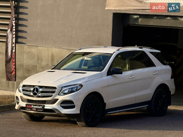 Мерседес ГЛЕ-Класс 2015 в Харькове на Automoto.ua Белый Мерседес ГЛЕ-Класс, объемом двигателя 2.14 л и пробегом 193 тыс. км за 26500 $, фото 2 на Automoto.ua