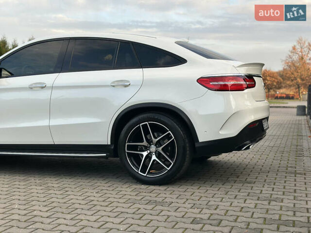 Белый Мерседес ГЛЕ-Класс, объемом двигателя 3 л и пробегом 155 тыс. км за 45900 $, фото 17 на Automoto.ua