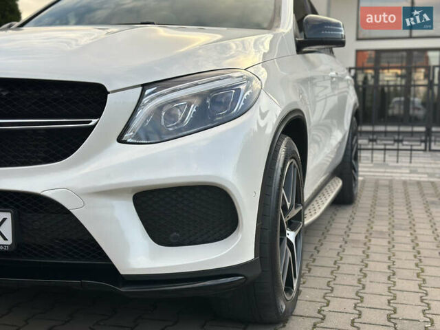Белый Мерседес ГЛЕ-Класс, объемом двигателя 3 л и пробегом 155 тыс. км за 45900 $, фото 16 на Automoto.ua