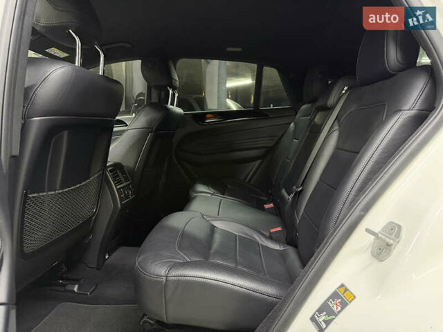 Белый Мерседес ГЛЕ-Класс, объемом двигателя 3 л и пробегом 114 тыс. км за 36500 $, фото 23 на Automoto.ua