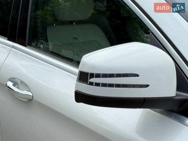 Белый Мерседес ГЛЕ-Класс, объемом двигателя 3 л и пробегом 175 тыс. км за 37800 $, фото 12 на Automoto.ua