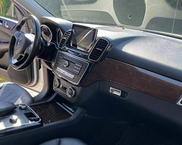 Белый Мерседес ГЛЕ-Класс, объемом двигателя 2.14 л и пробегом 260 тыс. км за 25950 $, фото 16 на Automoto.ua