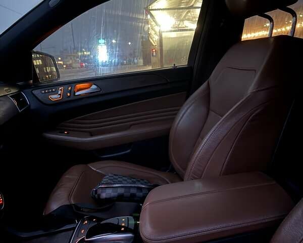 Белый Мерседес ГЛЕ-Класс, объемом двигателя 3 л и пробегом 182 тыс. км за 37000 $, фото 32 на Automoto.ua