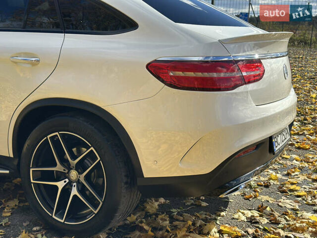 Мерседес ГЛЕ-Класс 2015 в Стрые на Automoto.ua Белый Мерседес ГЛЕ-Класс, объемом двигателя 3 л и пробегом 155 тыс. км за 46900 $, фото 18 на Automoto.ua