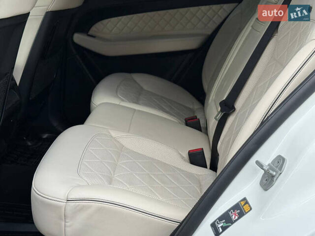 Белый Мерседес ГЛЕ-Класс, объемом двигателя 3 л и пробегом 175 тыс. км за 37800 $, фото 75 на Automoto.ua