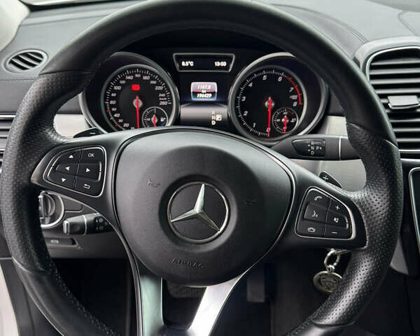 Білий Мерседес ГЛЕ-Клас, об'ємом двигуна 3 л та пробігом 196 тис. км за 34000 $, фото 7 на Automoto.ua