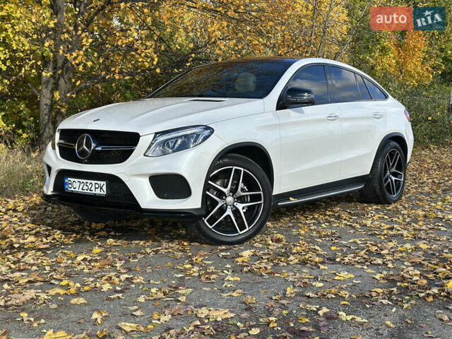 Мерседес ГЛЕ-Класс 2015 в Стрые на Automoto.ua Белый Мерседес ГЛЕ-Класс, объемом двигателя 3 л и пробегом 155 тыс. км за 46900 $, фото 9 на Automoto.ua