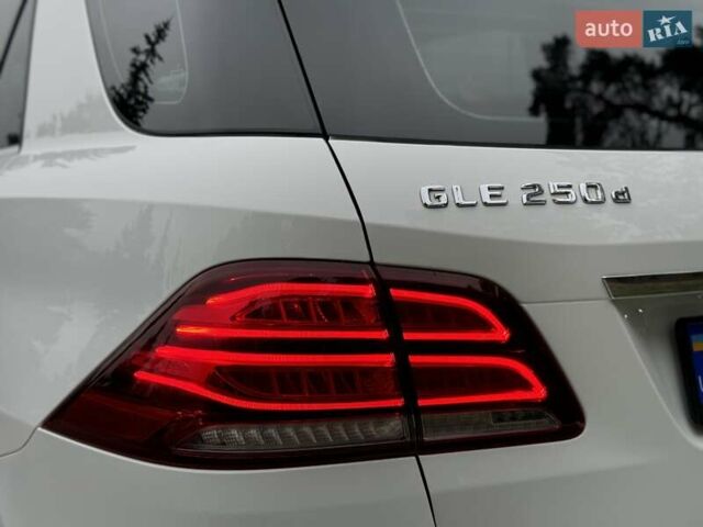 Белый Мерседес ГЛЕ-Класс, объемом двигателя 2.2 л и пробегом 88 тыс. км за 29900 $, фото 23 на Automoto.ua