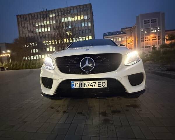 Белый Мерседес ГЛЕ-Класс, объемом двигателя 3 л и пробегом 182 тыс. км за 37000 $, фото 19 на Automoto.ua