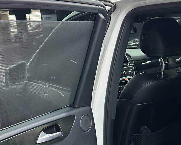 Мерседес ГЛЕ-Класс 2016 в Одессе на Automoto.ua Белый Мерседес ГЛЕ-Класс, объемом двигателя 3.5 л и пробегом 139 тыс. км за 26500 $, фото 10 на Automoto.ua