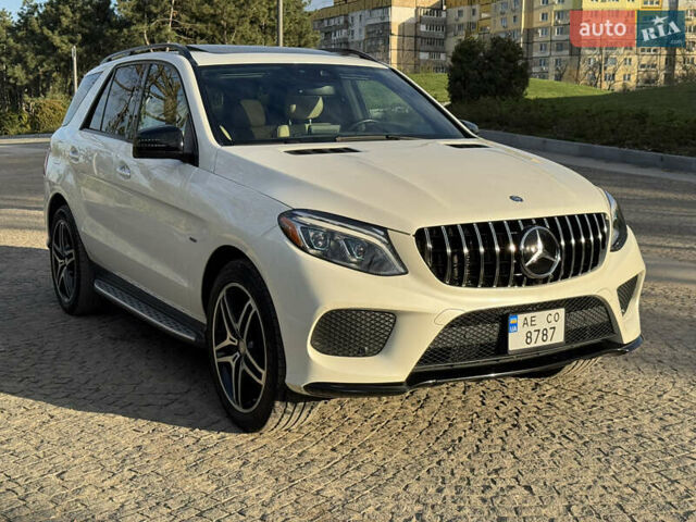 Белый Мерседес ГЛЕ-Класс, объемом двигателя 3 л и пробегом 225 тыс. км за 31000 $, фото 3 на Automoto.ua
