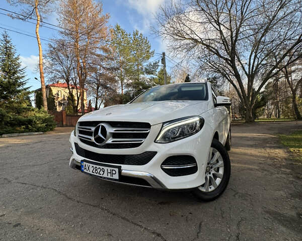 Білий Мерседес ГЛЕ-Клас, об'ємом двигуна 2.14 л та пробігом 169 тис. км за 33500 $, фото 2 на Automoto.ua