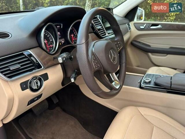 Белый Мерседес ГЛЕ-Класс, объемом двигателя 3 л и пробегом 59 тыс. км за 38300 $, фото 11 на Automoto.ua