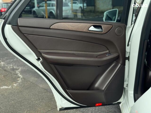 Белый Мерседес ГЛЕ-Класс, объемом двигателя 2.1 л и пробегом 101 тыс. км за 31990 $, фото 47 на Automoto.ua