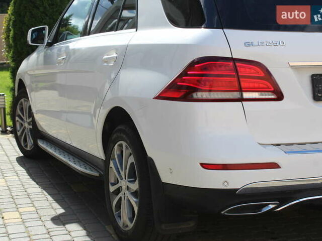 Белый Мерседес ГЛЕ-Класс, объемом двигателя 2.2 л и пробегом 123 тыс. км за 30900 $, фото 4 на Automoto.ua