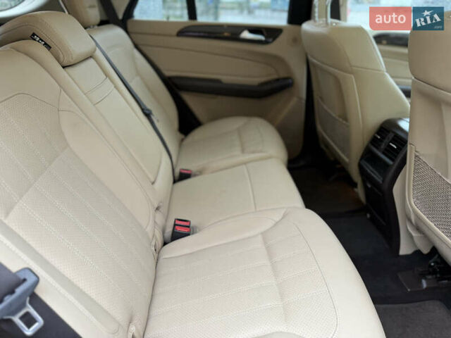 Белый Мерседес ГЛЕ-Класс, объемом двигателя 3.5 л и пробегом 80 тыс. км за 29900 $, фото 16 на Automoto.ua