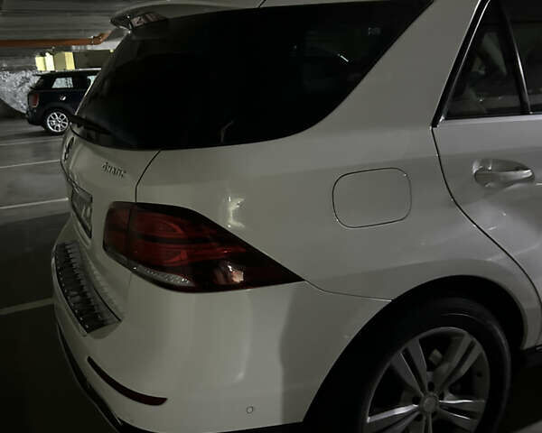 Мерседес ГЛЕ-Класс 2016 в Одессе на Automoto.ua Белый Мерседес ГЛЕ-Класс, объемом двигателя 3 л и пробегом 59 тыс. км за 38900 $, фото 2 на Automoto.ua