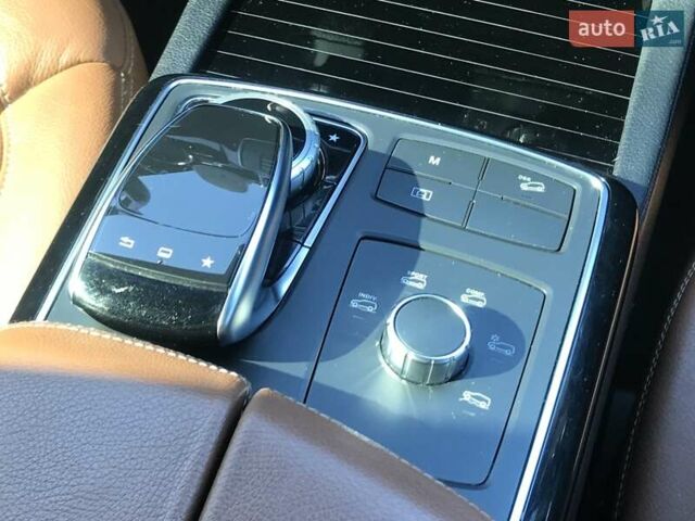 Белый Мерседес ГЛЕ-Класс, объемом двигателя 3 л и пробегом 188 тыс. км за 29500 $, фото 45 на Automoto.ua