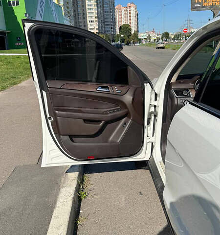 Белый Мерседес ГЛЕ-Класс, объемом двигателя 2.14 л и пробегом 160 тыс. км за 29900 $, фото 23 на Automoto.ua