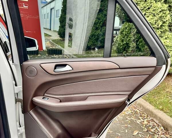 Белый Мерседес ГЛЕ-Класс, объемом двигателя 2.14 л и пробегом 101 тыс. км за 36777 $, фото 55 на Automoto.ua