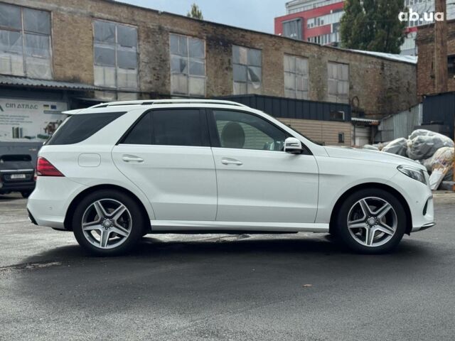 Белый Мерседес ГЛЕ-Класс, объемом двигателя 2.1 л и пробегом 101 тыс. км за 31990 $, фото 15 на Automoto.ua