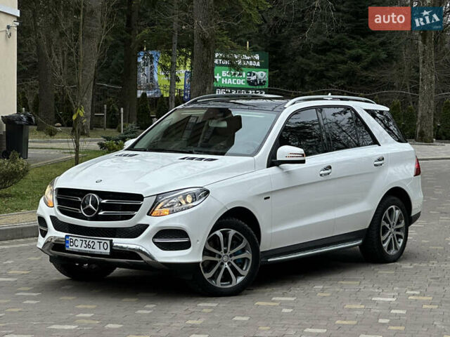 Белый Мерседес ГЛЕ-Класс, объемом двигателя 3 л и пробегом 198 тыс. км за 26500 $, фото 5 на Automoto.ua