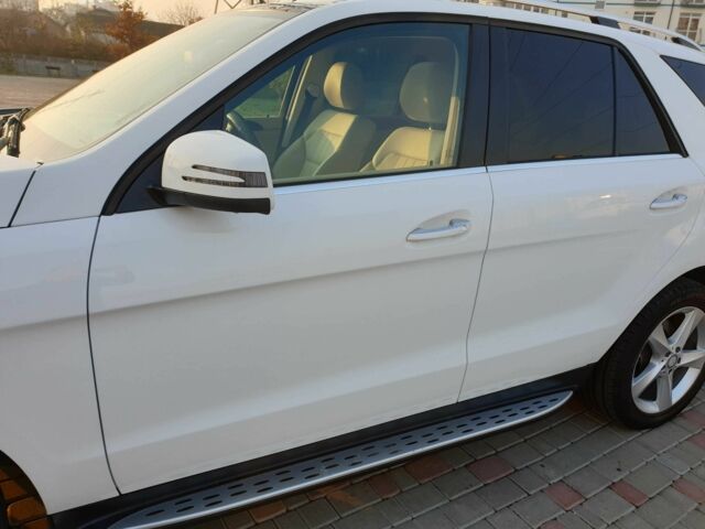 Белый Мерседес ГЛЕ-Класс, объемом двигателя 3.5 л и пробегом 108 тыс. км за 27499 $, фото 3 на Automoto.ua