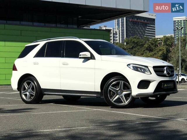 Белый Мерседес ГЛЕ-Класс, объемом двигателя 3 л и пробегом 188 тыс. км за 29500 $, фото 2 на Automoto.ua