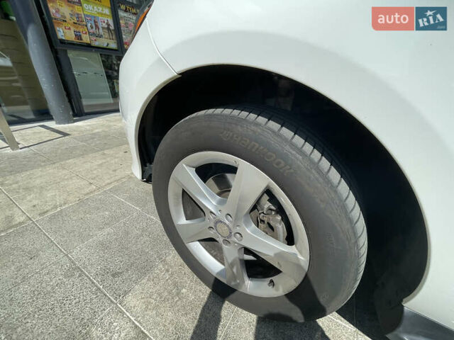 Белый Мерседес ГЛЕ-Класс, объемом двигателя 3.5 л и пробегом 100 тыс. км за 40500 $, фото 17 на Automoto.ua