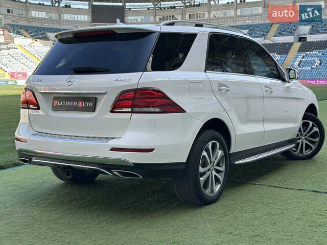 Білий Мерседес ГЛЕ-Клас, об'ємом двигуна 3.5 л та пробігом 237 тис. км за 22900 $, фото 24 на Automoto.ua