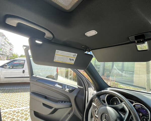 Белый Мерседес ГЛЕ-Класс, объемом двигателя 3.5 л и пробегом 100 тыс. км за 40500 $, фото 28 на Automoto.ua