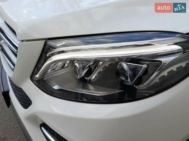 Белый Мерседес ГЛЕ-Класс, объемом двигателя 3 л и пробегом 59 тыс. км за 38300 $, фото 25 на Automoto.ua