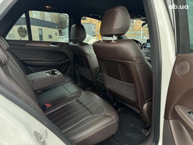 Белый Мерседес ГЛЕ-Класс, объемом двигателя 2.1 л и пробегом 101 тыс. км за 31990 $, фото 59 на Automoto.ua