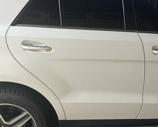 Белый Мерседес ГЛЕ-Класс, объемом двигателя 3 л и пробегом 160 тыс. км за 35500 $, фото 51 на Automoto.ua