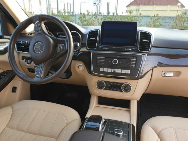 Белый Мерседес ГЛЕ-Класс, объемом двигателя 3.5 л и пробегом 108 тыс. км за 27499 $, фото 19 на Automoto.ua