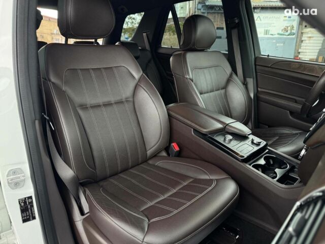 Белый Мерседес ГЛЕ-Класс, объемом двигателя 2.1 л и пробегом 101 тыс. км за 31990 $, фото 63 на Automoto.ua