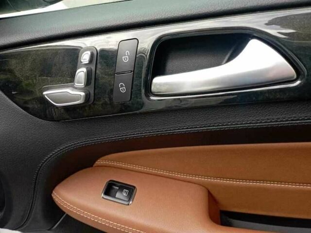 Белый Мерседес ГЛЕ-Класс, объемом двигателя 3 л и пробегом 163 тыс. км за 32000 $, фото 6 на Automoto.ua