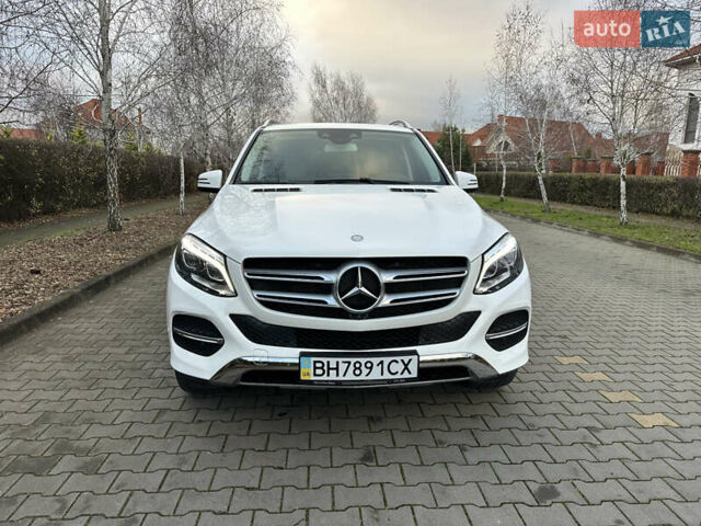 Белый Мерседес ГЛЕ-Класс, объемом двигателя 3 л и пробегом 59 тыс. км за 38500 $, фото 6 на Automoto.ua
