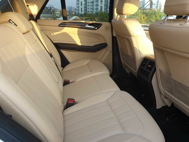 Белый Мерседес ГЛЕ-Класс, объемом двигателя 3.5 л и пробегом 108 тыс. км за 27499 $, фото 18 на Automoto.ua