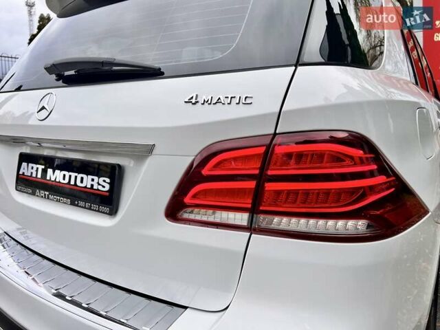 Белый Мерседес ГЛЕ-Класс, объемом двигателя 2.14 л и пробегом 101 тыс. км за 36777 $, фото 13 на Automoto.ua