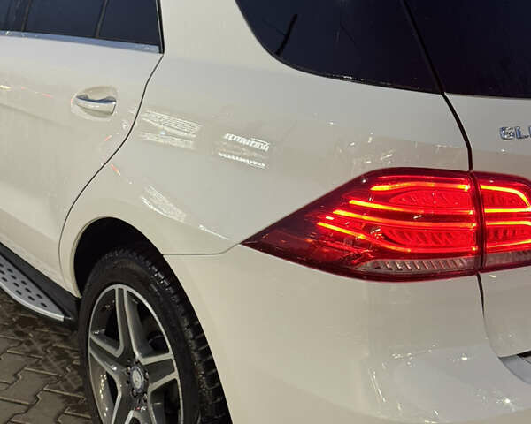 Белый Мерседес ГЛЕ-Класс, объемом двигателя 3 л и пробегом 160 тыс. км за 35500 $, фото 10 на Automoto.ua