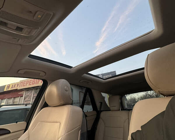 Белый Мерседес ГЛЕ-Класс, объемом двигателя 3 л и пробегом 160 тыс. км за 35500 $, фото 27 на Automoto.ua